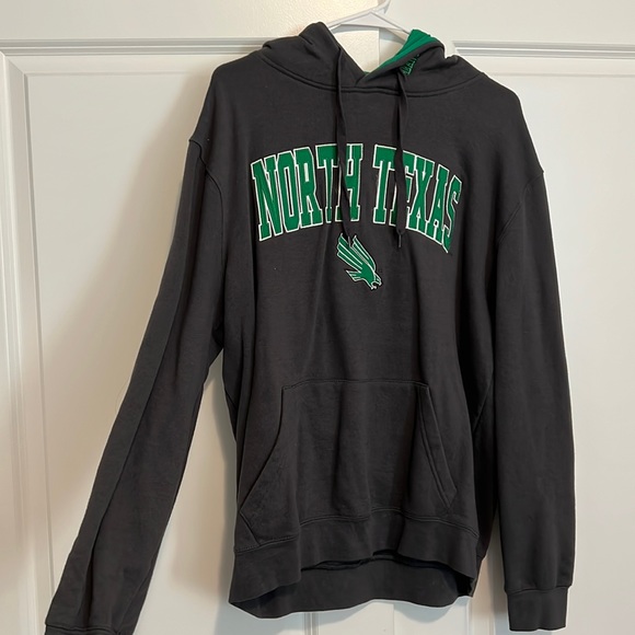 Tops - UNT SWEATSHIRT
